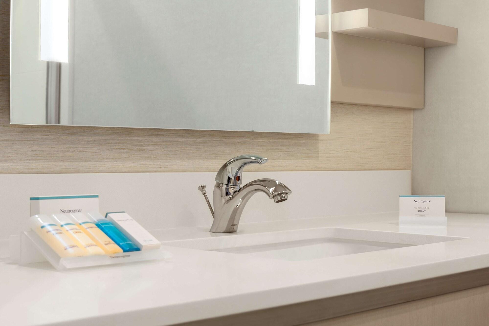 Hilton Garden Inn Houston-Baytown Luaran gambar